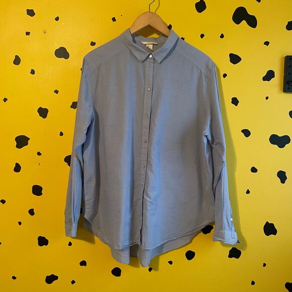 Light Blue Button Down Shirt Oversized Minimalist Soft Officecore Vibe Preppy - Picture 1 of 5